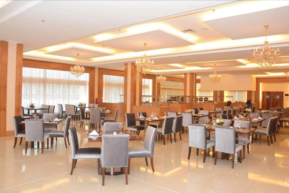 Hotel Diamante Luanda Exterior photo
