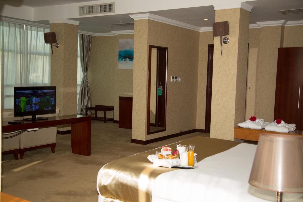 Hotel Diamante Luanda Exterior photo